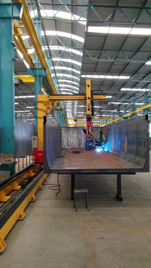 内“U”焊在巴西工作现场 内“U”焊在巴西工作现场