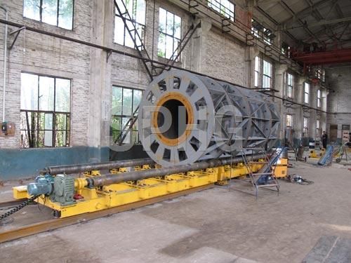 鼠笼工装及长轴滚轮架