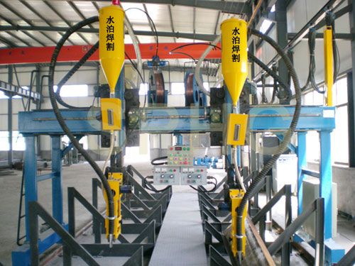 H型钢焊接机 H型钢焊接机