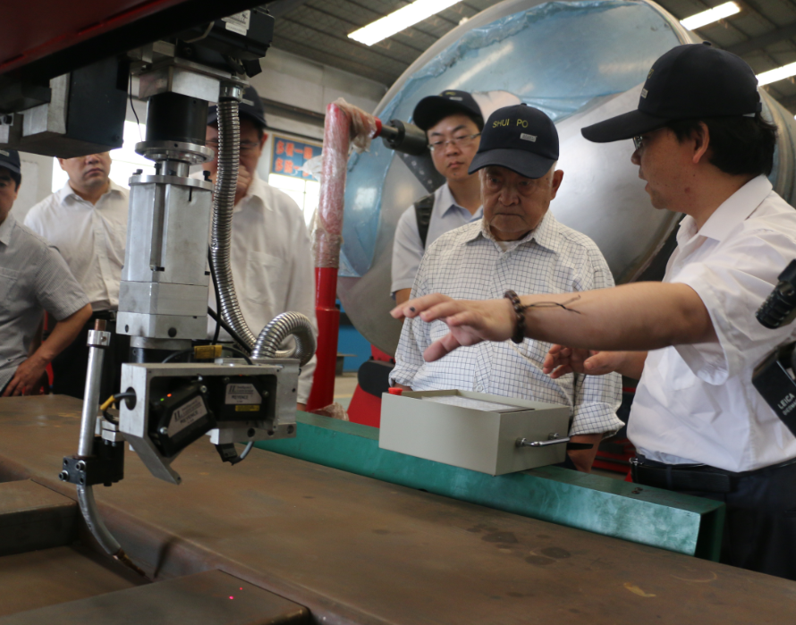 蔡鹤皋院士在zoty中欧体育焊割