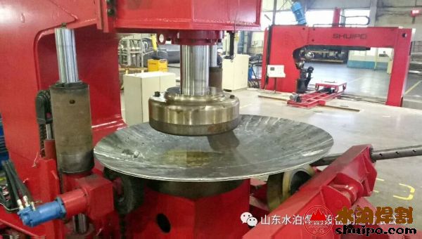 JSC "Plant GRAZ"压鼓现场 JSC "Plant GRAZ"压鼓现场