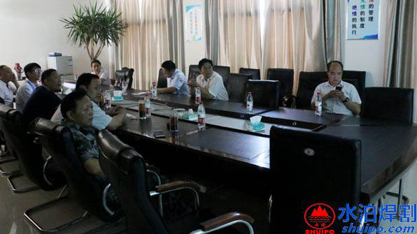 zoty中欧体育向环保督导小组做报告