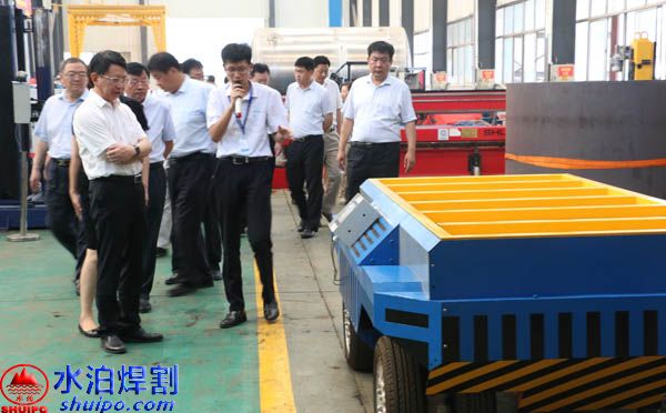 AGV机器人持续火热,新领域带来发展新机遇,zoty中欧体育焊割自主研发的AGV小车 AGV机器人持续火热,新领域带来发展新机遇,zoty中欧体育焊割自主研发的AGV小车