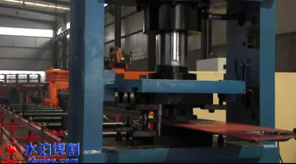 大梁冲孔10 大梁冲孔10