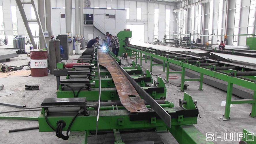 纵梁点固 纵梁点固