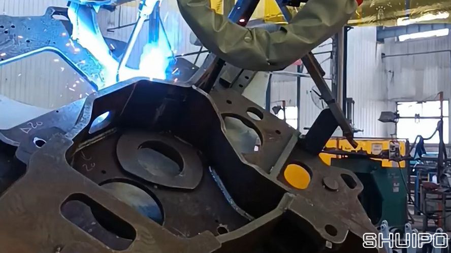 挖掘机底盘机器人焊接 挖掘机底盘机器人焊接
