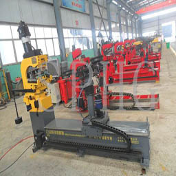 无模板异形封头旋边机